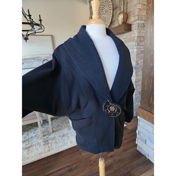 Vintage 80s Black 100% Wool Batwing Sleeve Coat Cape Beaded Button Medium - Picture 4 of 10